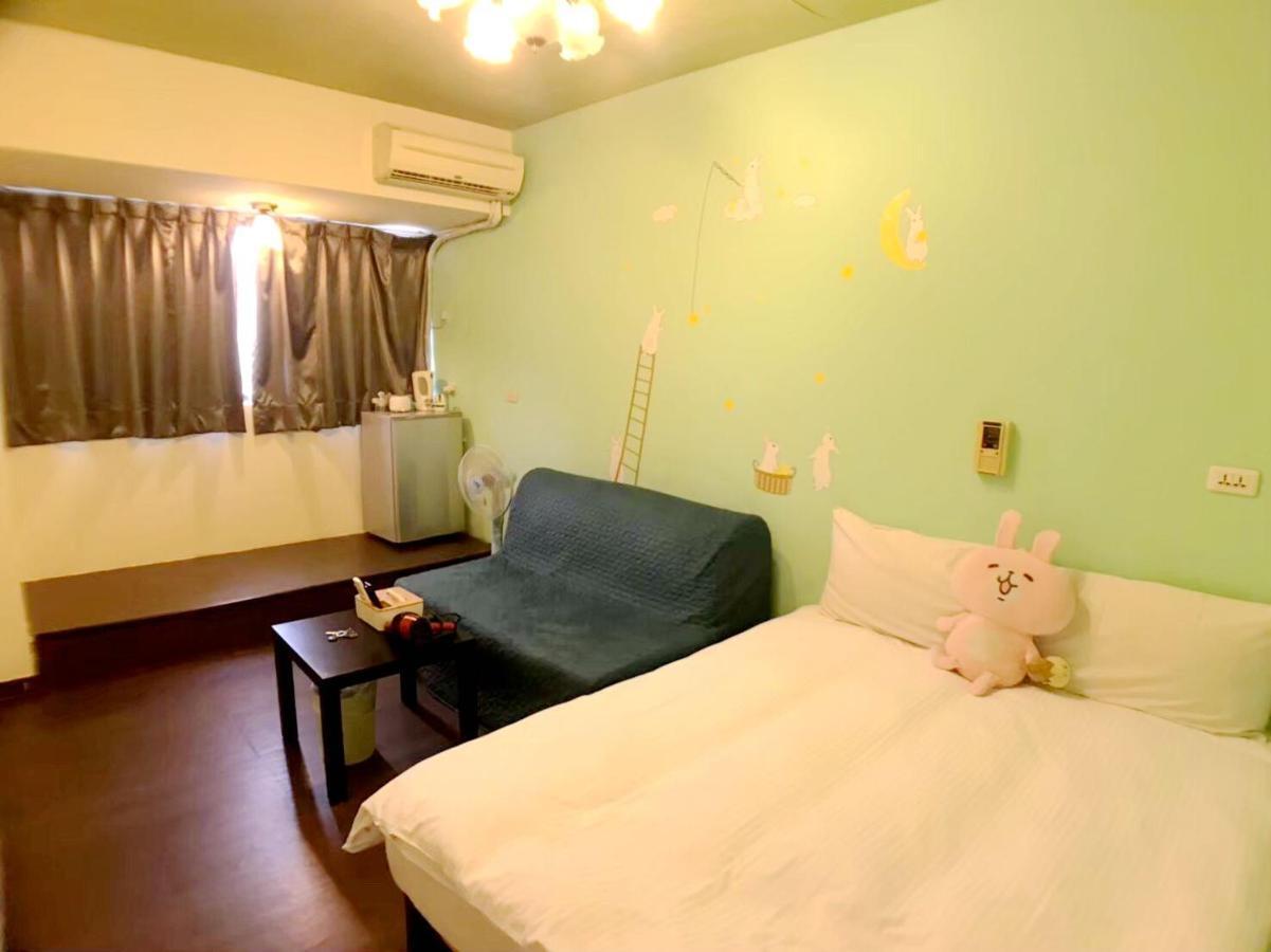 Happines Trip Inn Taichung Exterior foto