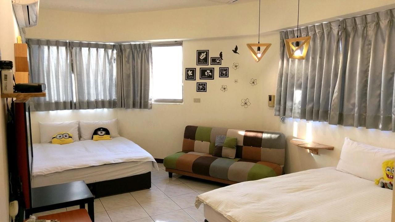 Happines Trip Inn Taichung Exterior foto